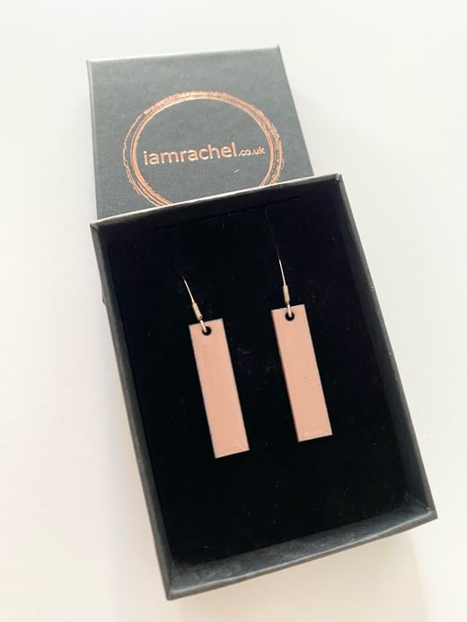 Iamrachel - long pale pink rectangle earrings 