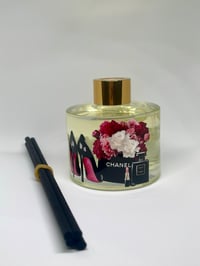 Image 2 of Deluxe Reed diffuser 