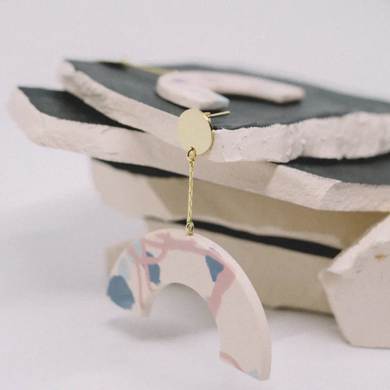Image of pendientes BORA oro 