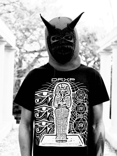 Image of KING TUT TEE BLACK AND WHITE