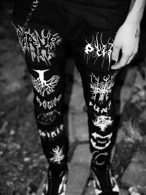 Image of METAL HAND SEWN JEANS BLACK AND WHITE