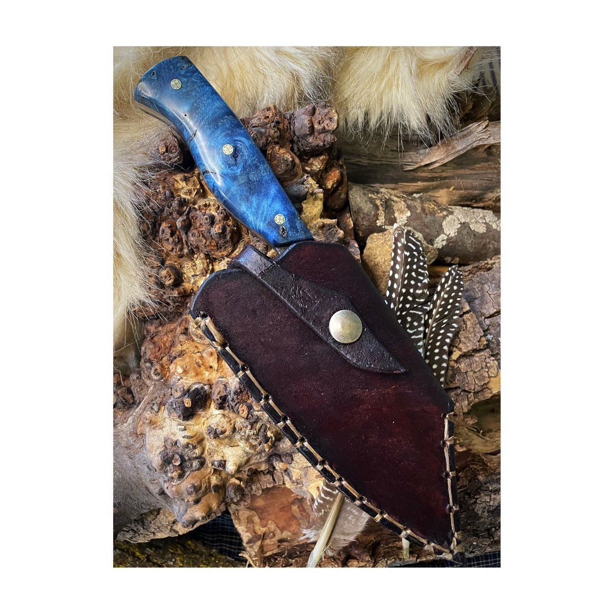 Topanga Canyon Knives on Instagram: Topanga “Grey Wolf” Hunter •⚡️• Love  these. With a custom bead •🌿• Utilitarian, natural, beautiful. •⚡️• Always  incredible scales from @xoticblanks • 🤙🏽🏴‍☠️🔪 . . Handle material