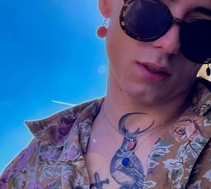 Image of DORMEUSE PASTILLE / SLEEPER EARRINGS PASTILLE