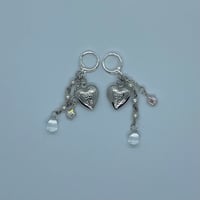 the "glass heart" earrings