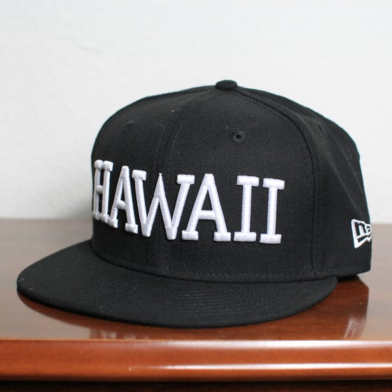Image of Fitted Hawaii Aina Black/Black Fitted 7 1/4