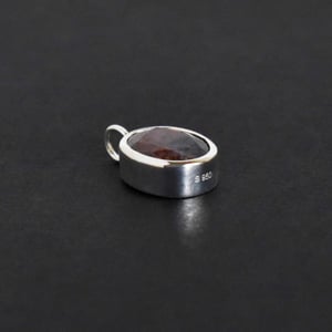 Image of Pinkish Sapphire oval cut silver necklace no.2
