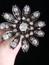 VICTORIAN 18CT OLD CUT DIAMOND BROOCH CENTRE DIA 0.60CT TOTAL 3.00CT