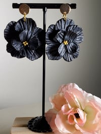 Image 2 of Earrings | Aretes Black Flower