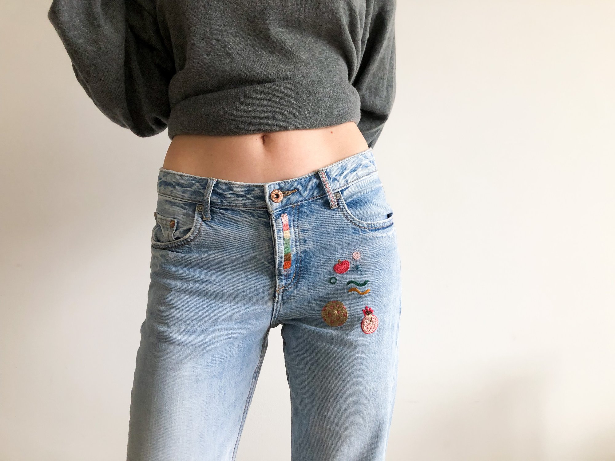 Hand embroidered low waist boyfriend tapered leg jeans, upcycled, 26/32