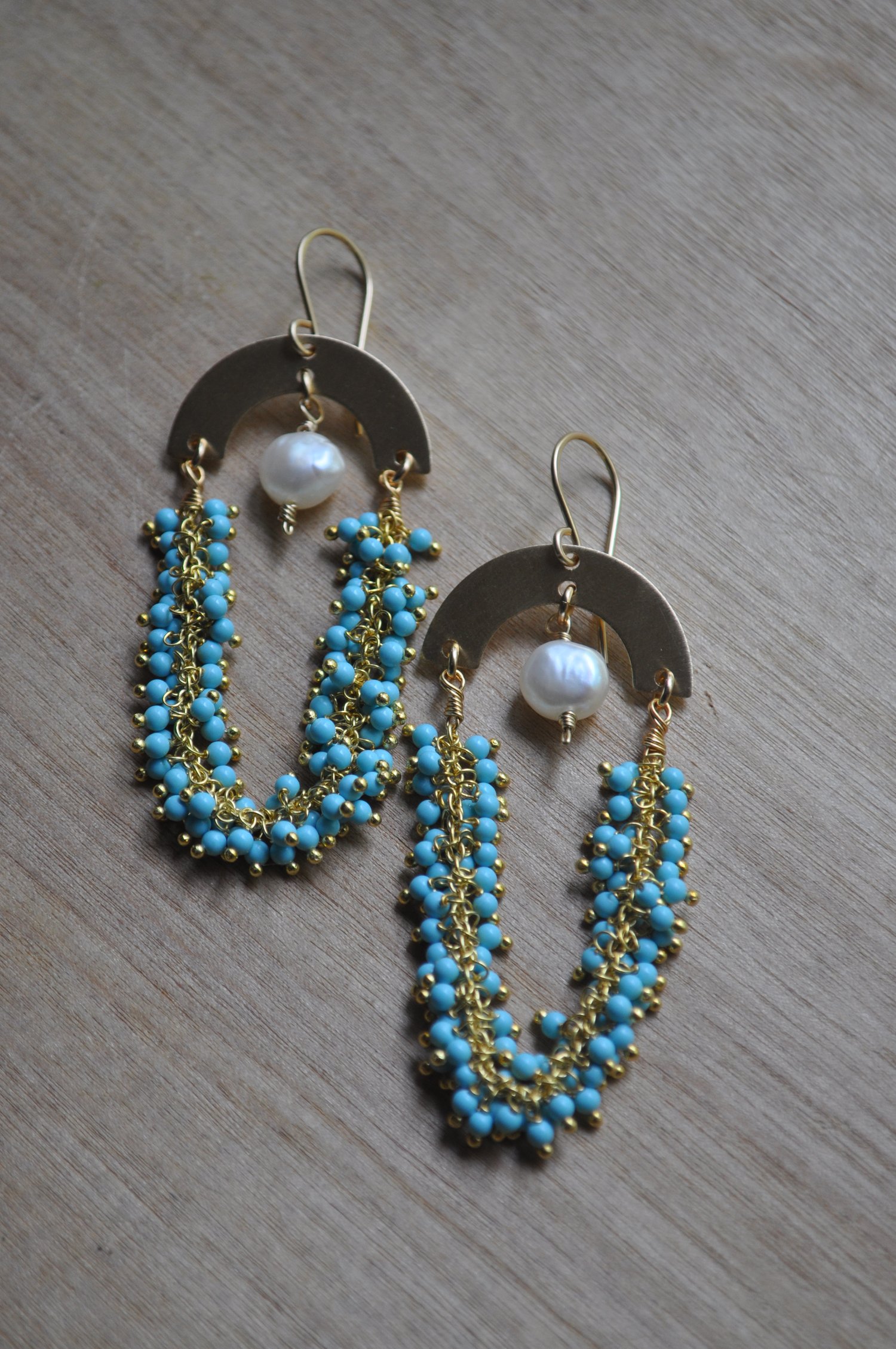Image of The Turquoise Coastal Dangles - in Freshwater Pearl 