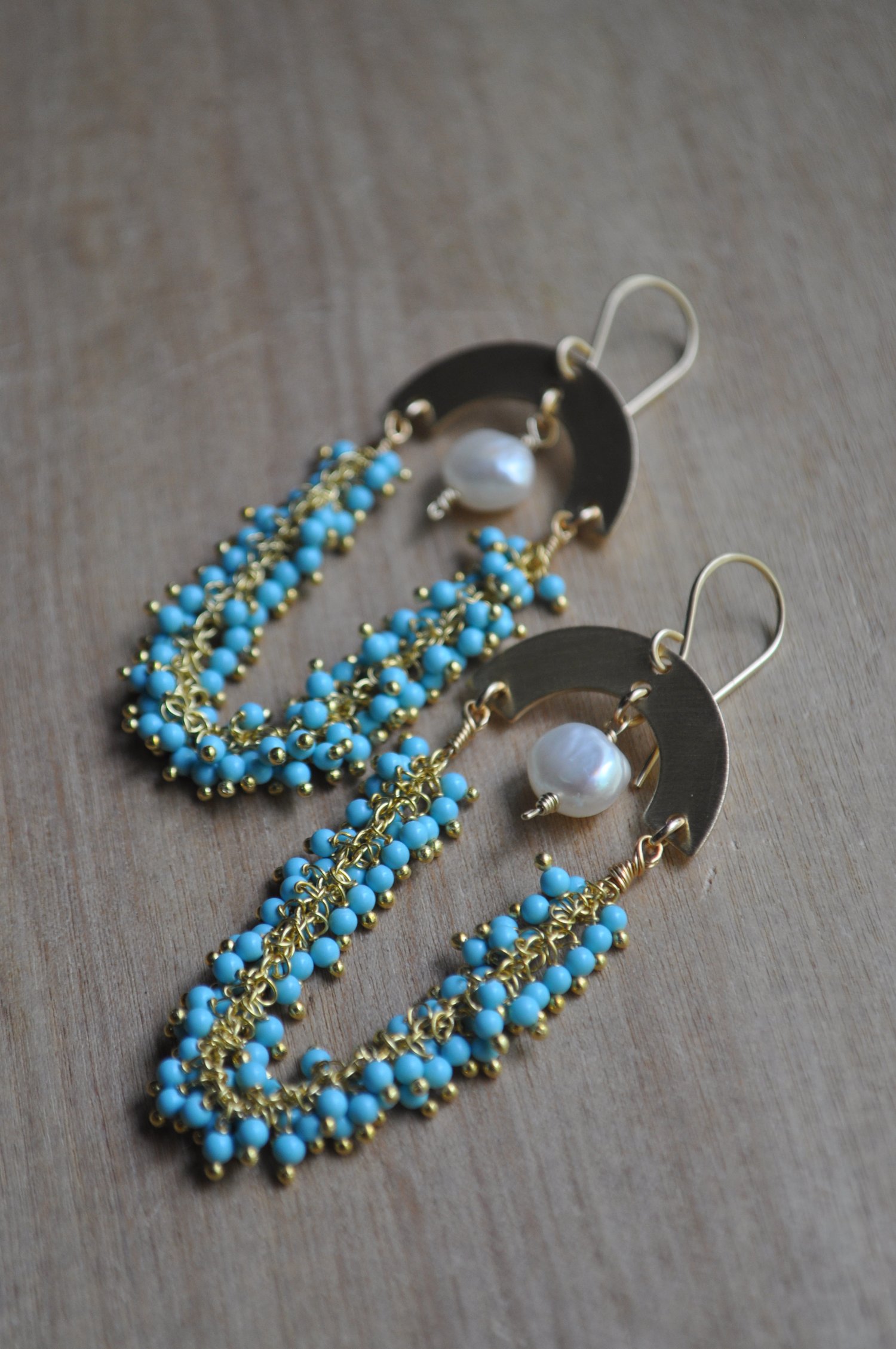 Image of The Turquoise Coastal Dangles - in Freshwater Pearl 