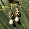 NUAGES BAROQUE Earring Petite - Hook with Pearl