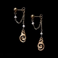 Image 2 of NUAGES BAROQUE Earring - Uchain + Pearls