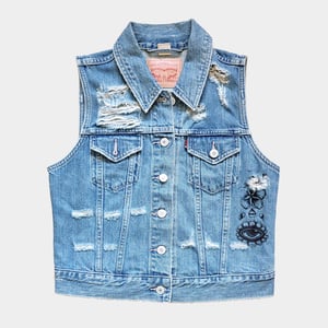Image of Levis Flowery Gilet