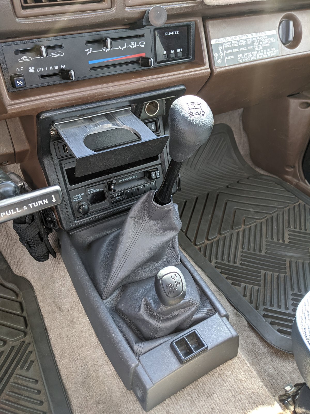 Toyota pickup 2024 cup holder