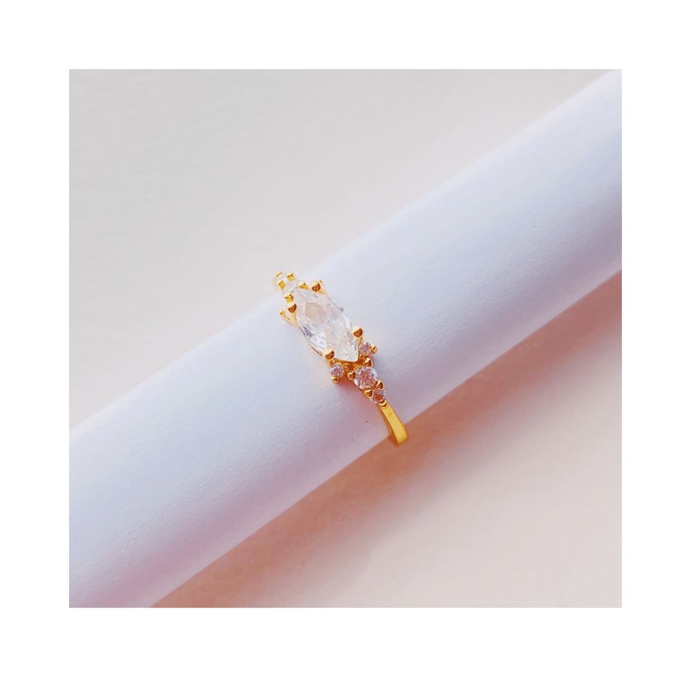 Image of 14K YG Tiny Crystal Ring