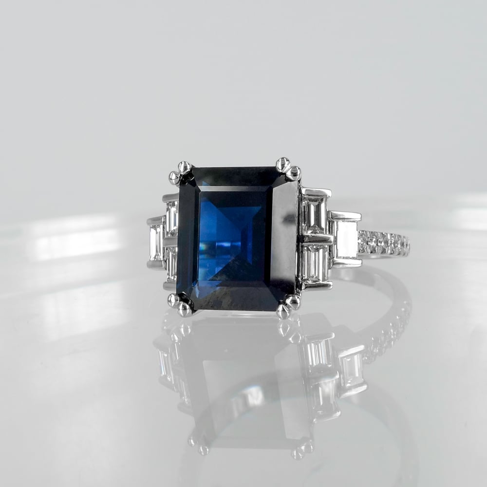 Image of Stunning, handmade, large Australian Sapphire cocktail ring. Pj5906