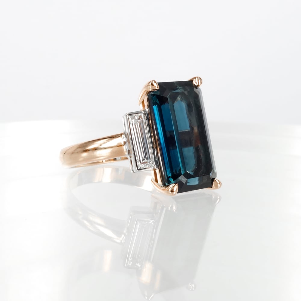 Image of Gorgeous 18ct rose gold handmade teal Sapphire cocktail ring. PJ5907