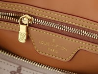 Image 4 of Lou SS Bag