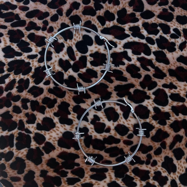 Image of mini barbed wire hoops (preorder)