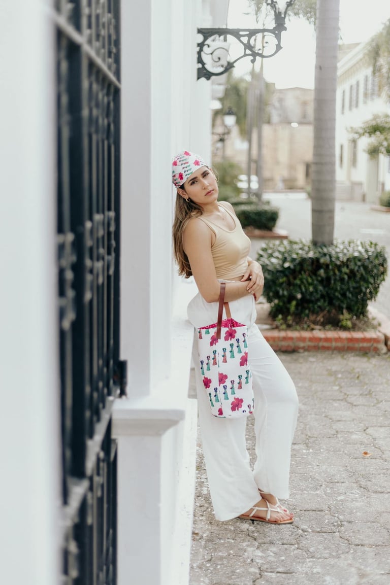 Lady Cayenas Tote Bag