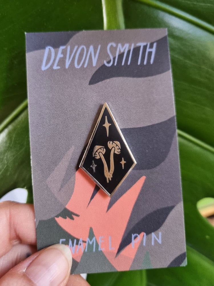 Image of Mushrooms Enamel pin
