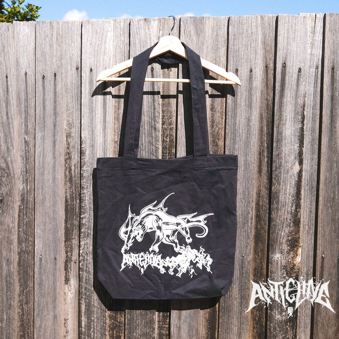 Image of Black Tote with Trad Panther-cline Print
