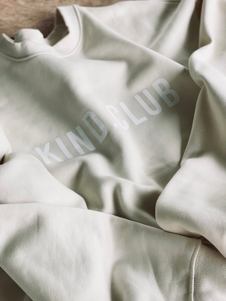 K I N D . C L U B Cozy Crew ~ ECRU