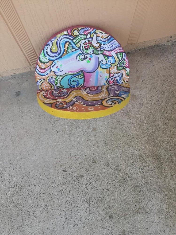 Image of 90s Horse Shelf 