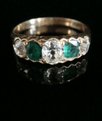 Image 1 of VICTORIAN 18CT YELLOW GOLD NATURAL EMERALD & OLD CUT DIAMOND 5 STONE BOAT RING