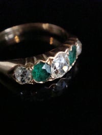 Image 2 of VICTORIAN 18CT YELLOW GOLD NATURAL EMERALD & OLD CUT DIAMOND 5 STONE BOAT RING