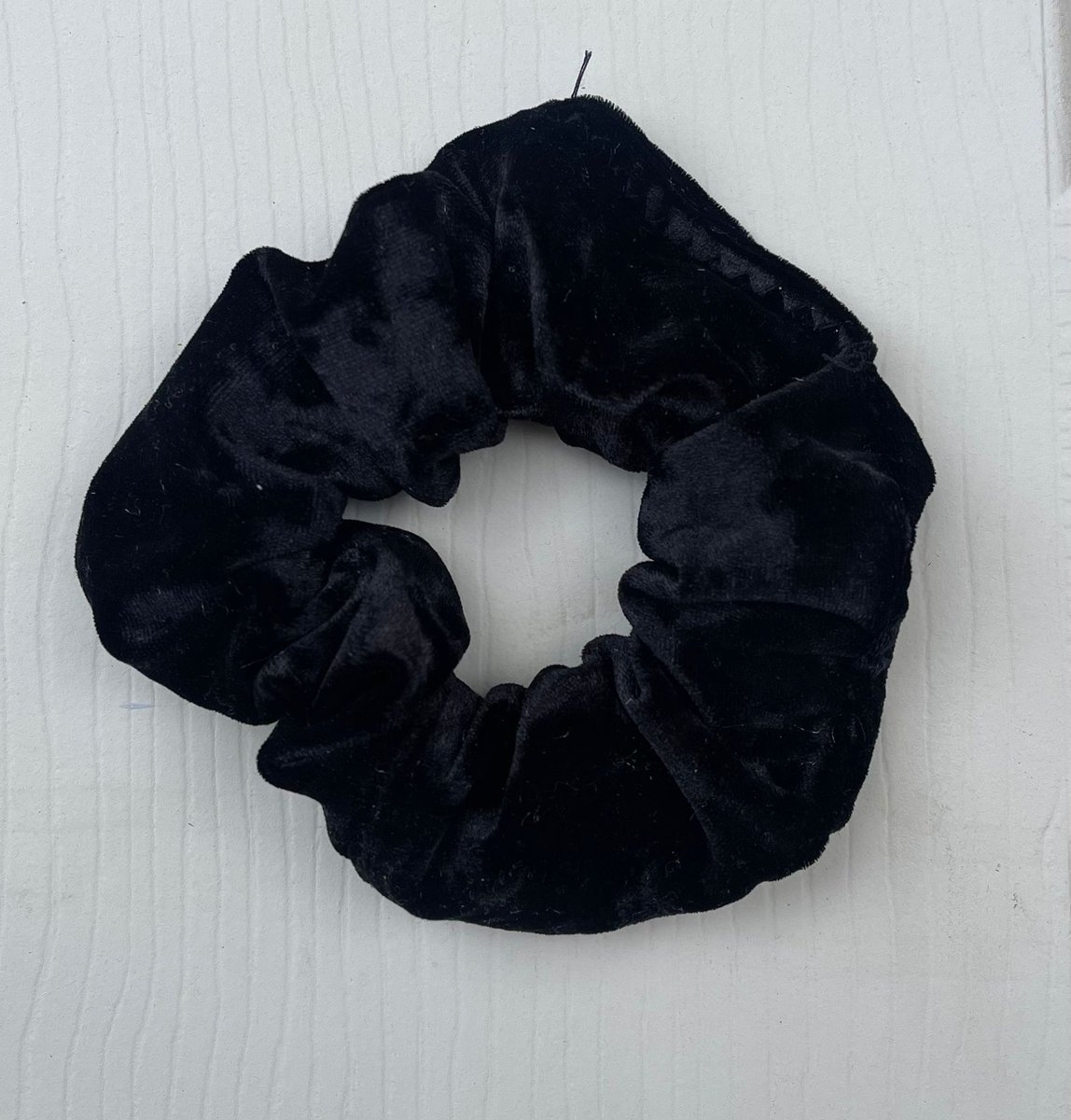 Black Velvet Scrunchie | Ruqs
