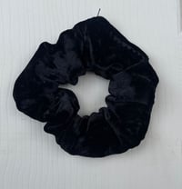 Black Velvet Scrunchie 