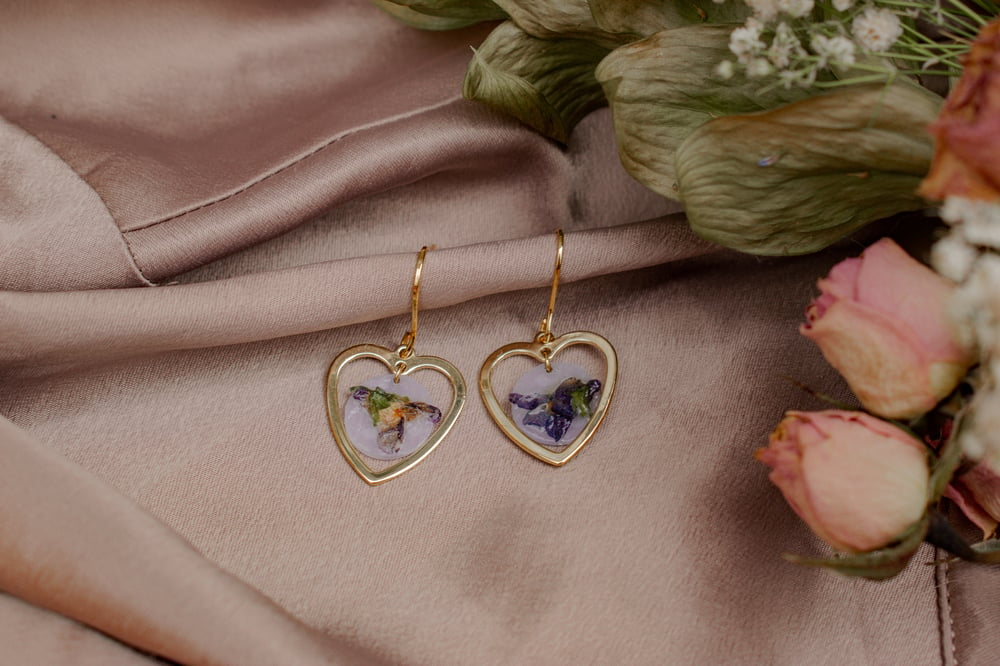 Image of Gold Heart Flower Earrings