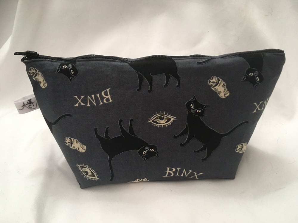Image of Witchy Cat Zipper Pouch