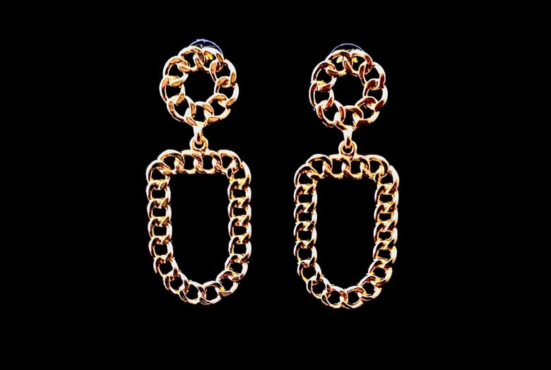 Image of Gold Chained Pierced Earrings 