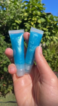 blue butterfly lip gloss