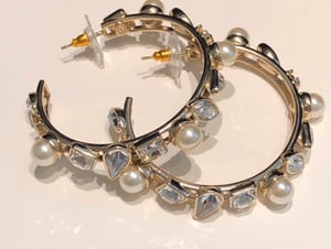 Image of (SOLD OUT 🚫) Preowned Chanel crystal and pearl hoops