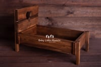Newborn bed heart brown