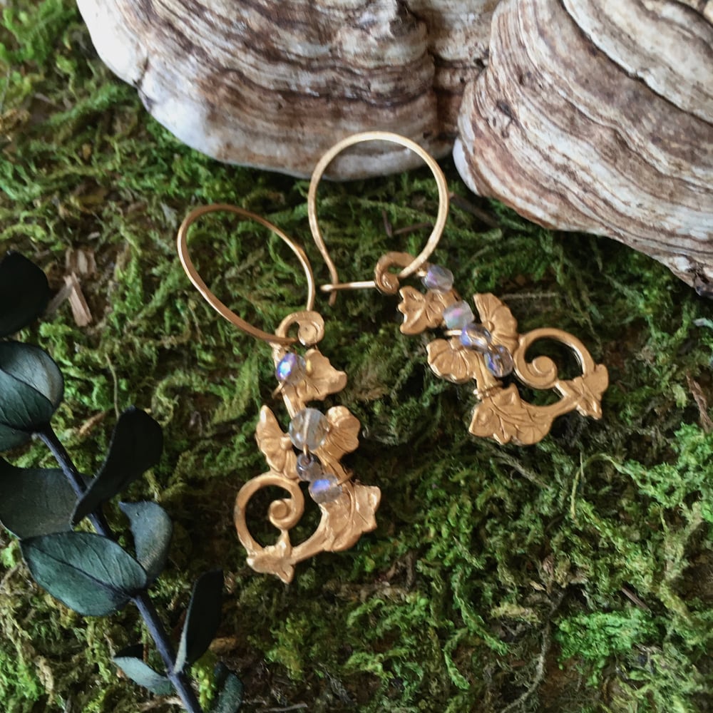 Image of Crystal Vinery Hoops