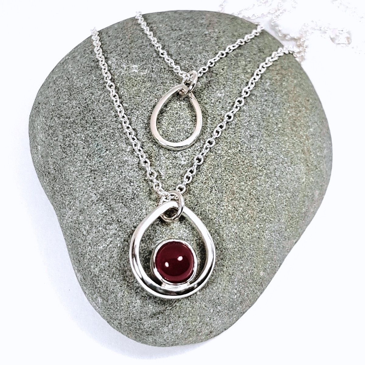 Image of Sterling Silver Pendant Necklace Set with Carnelian Gemstone