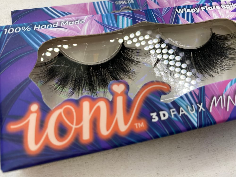 CONGO wispy flare spikey IONI LASHES 