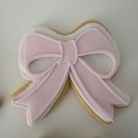 Image 5 of Pretty Bows🎀