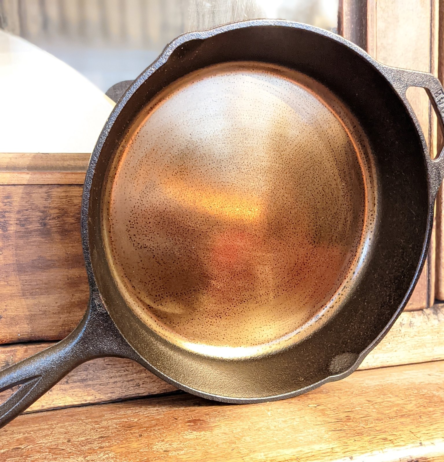 8 CNC Machined Smooth Cast Iron Skillet 