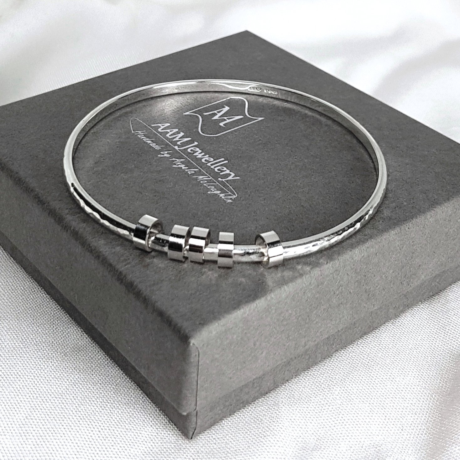 Simple hot sale silver bangles