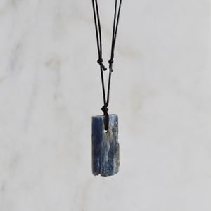Image of Rough Blue Kyanite slide necklace no.3