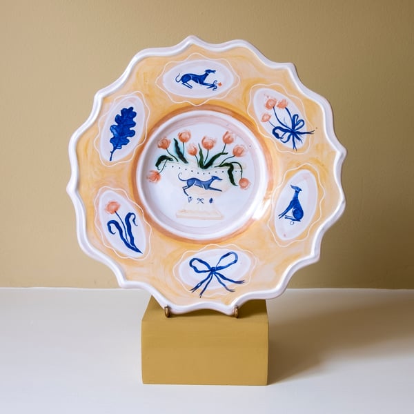 Image of Romantic Vase Plate - Cobalt Motifs