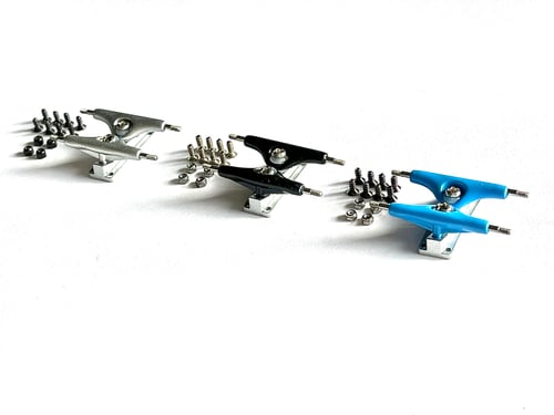 Image of DT Zero 32mm Pro Trucks