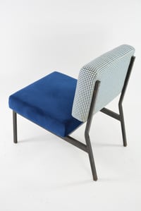 Image 3 of Fauteuil chauffeuse bicolore