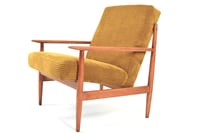 Image 4 of Fauteuil modèle T jaunes miel